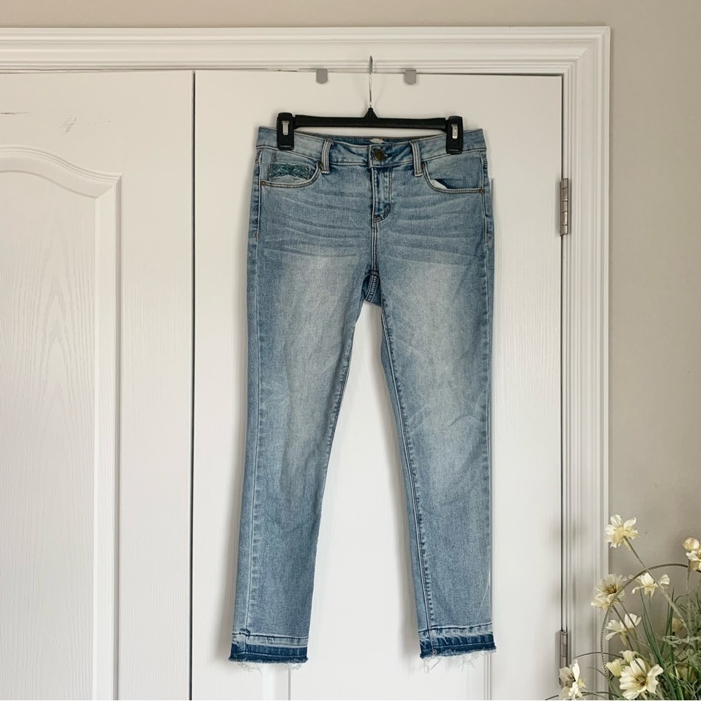 Embroidered Raw Hem Jeans - Picture 2 of 14